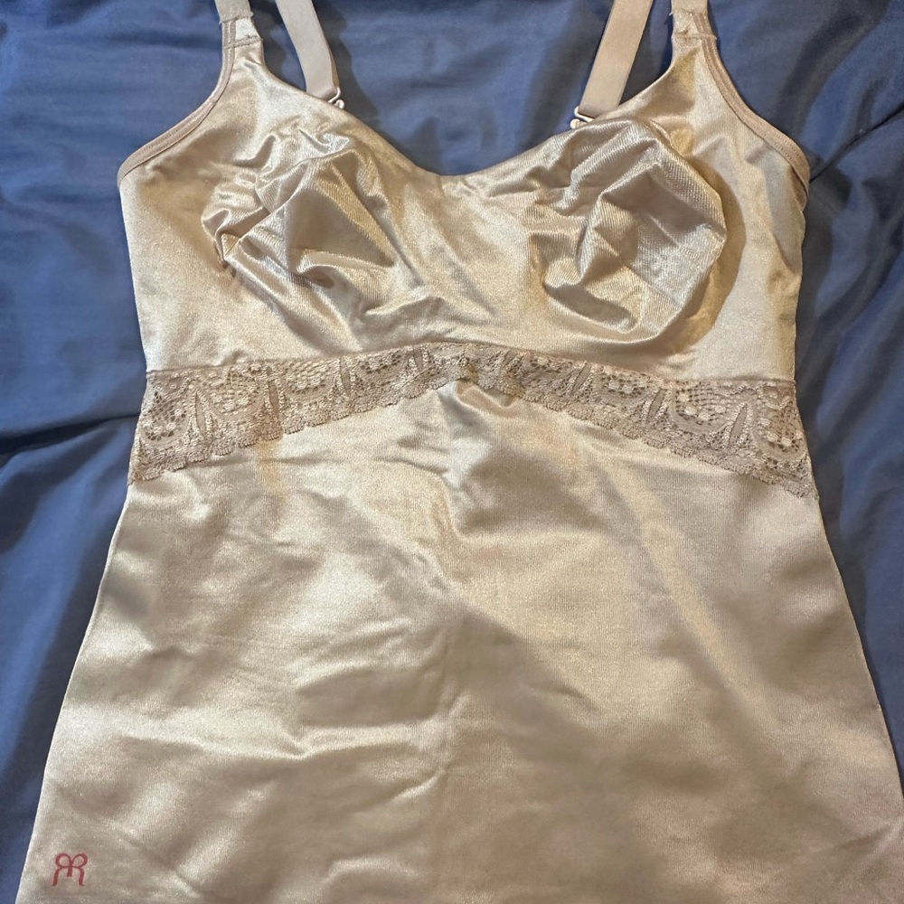 Lace full support cami gently used size 34